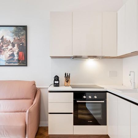 Buzzstays - Stylish Apartments Vatican Rome Downtown Екстер'єр фото