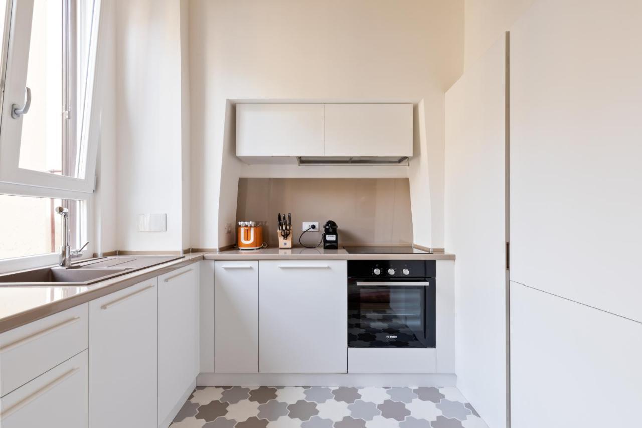 Buzzstays - Stylish Apartments Vatican Rome Downtown Екстер'єр фото