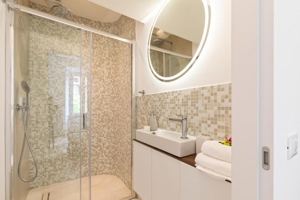 Buzzstays - Stylish Apartments Vatican Rome Downtown Екстер'єр фото