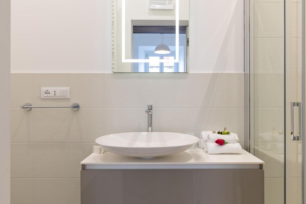 Buzzstays - Stylish Apartments Vatican Rome Downtown Екстер'єр фото