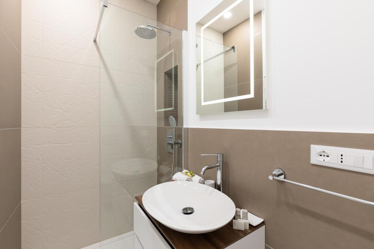 Buzzstays - Stylish Apartments Vatican Rome Downtown Екстер'єр фото