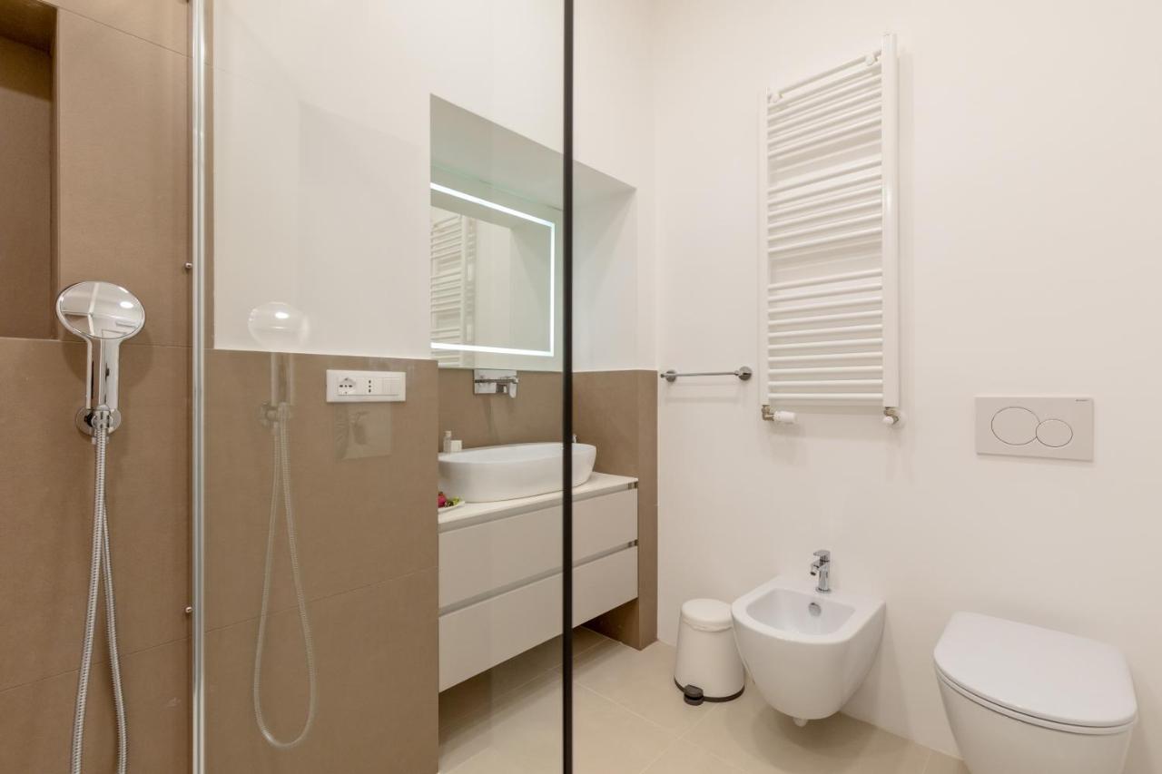 Buzzstays - Stylish Apartments Vatican Rome Downtown Екстер'єр фото
